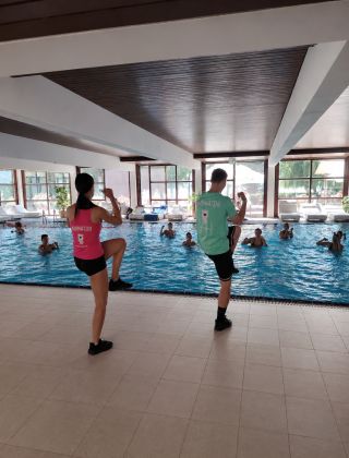 Aqua Zumba a Balaton partján – mozgás, feltöltődés és szórakozás a vízben.