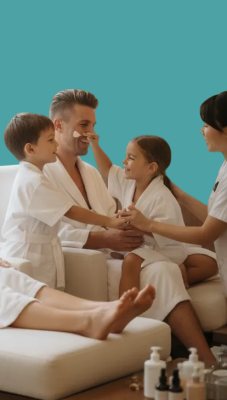 Élvezze a családi wellness kikapcsolódást a Club Tihany Resortban, ahol medencék, élményprogramok és balatoni pihenés várja.
